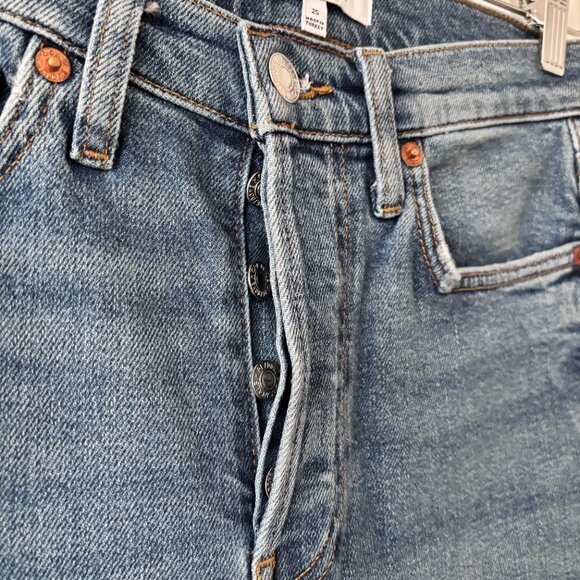 Re/Done 90's High Rise Ankle Crop Jeans in Dusk Destroy - Picture 7 of 13
